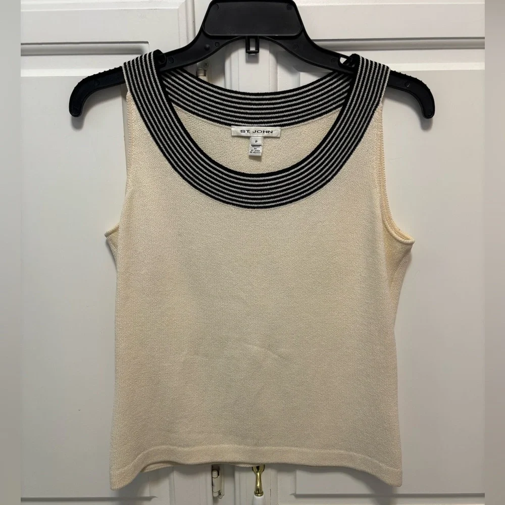 St. John Black Stripe Neck Ivory Knit Sleeveless Top Tank Gold Bar Logo Size 4P - Picture 1 of 8